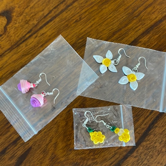 Earrings Set - Picture 1 of 4